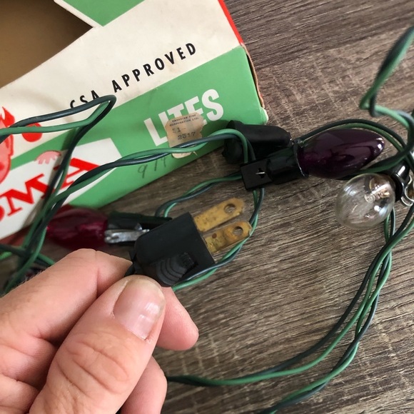 Vtg NOMA String Lights with Multicoloured Bulbs - Picture 4 of 7